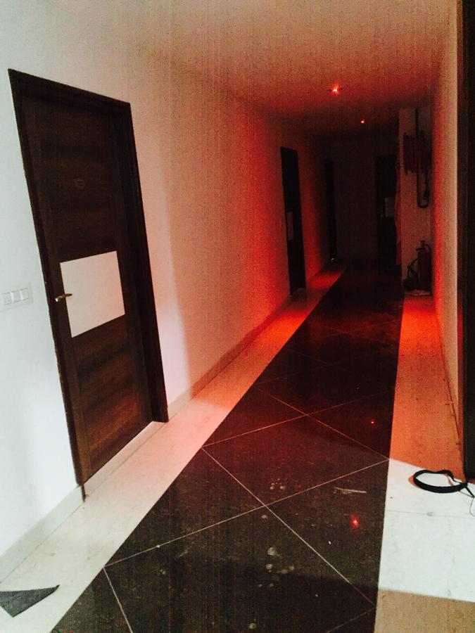 Hotel Neelam Moga Лудяна Екстериор снимка