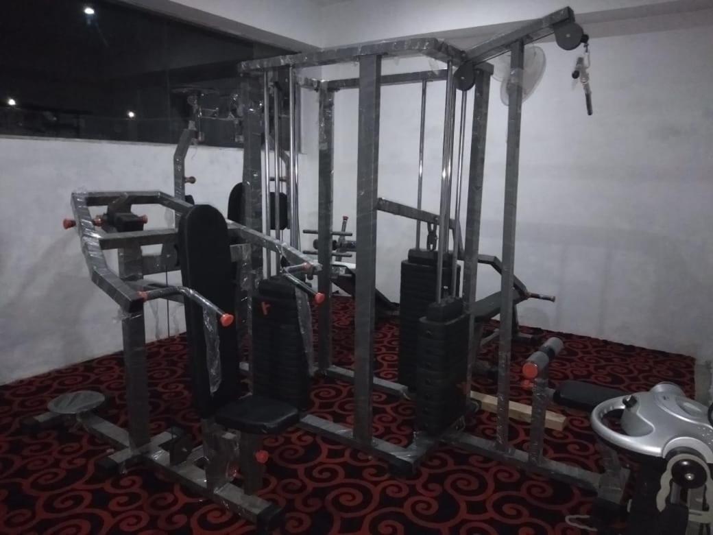 Hotel Neelam Moga Лудяна Екстериор снимка